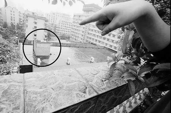 家里財(cái)運(yùn)只出不進(jìn)？跟客廳門窗風(fēng)水有大關(guān)系！